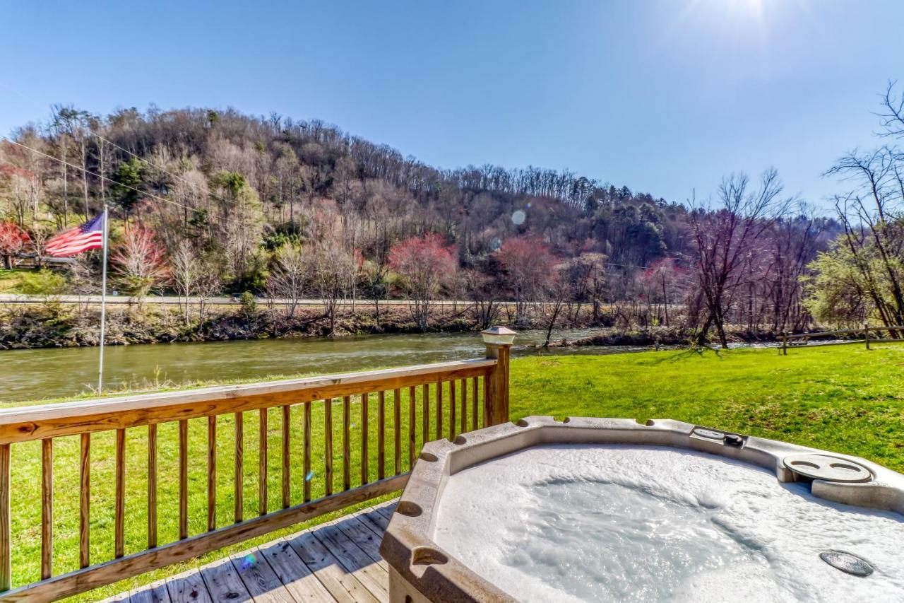 2 Bed 2 Bath Vacation Home In Whittier III Екстер'єр фото